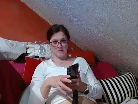 Snapshot of lanax chatting on March 3, 1:56 pm lanax online show from March 3, 1:56 pm