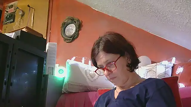 lanax online show from November 6, 1:26 pm