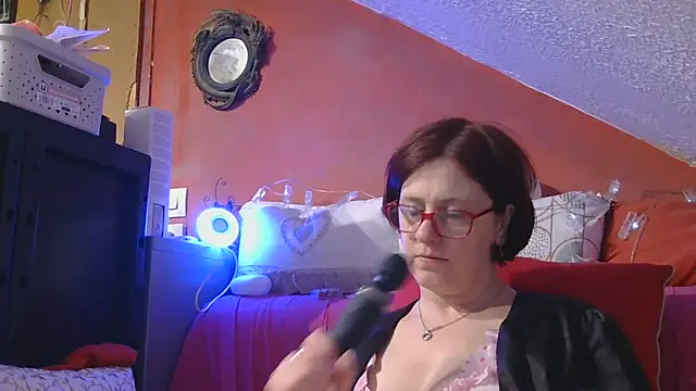 lanax online show from May 18, 12:43 pm