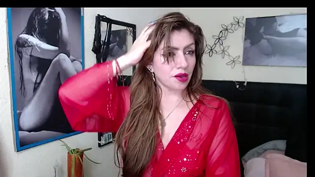 AnthonelaBella online show from April 14, 3:39 pm