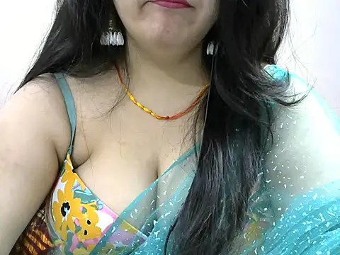 Snapshot of Shruti_139 chatting on September 17, 6:43 pm Shruti 139 online show from September 17, 6:43 pm