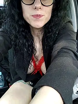 SofiaMori online show from April 9, 2:01 pm