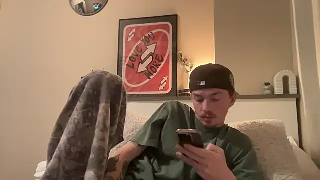 Snapshot of younghungginger chatting on December 5, 11:45 pm younghungginger online show from December 5, 11:45 pm