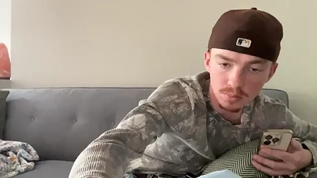 Snapshot of younghungginger chatting on November 13, 9:08 pm younghungginger online show from November 13, 9:08 pm