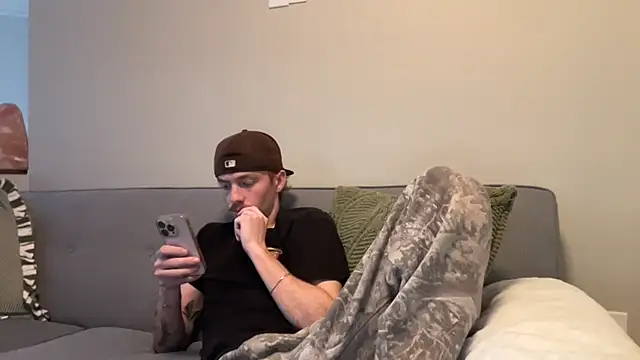 Snapshot of younghungginger chatting on November 9, 10:36 pm younghungginger online show from November 9, 10:36 pm