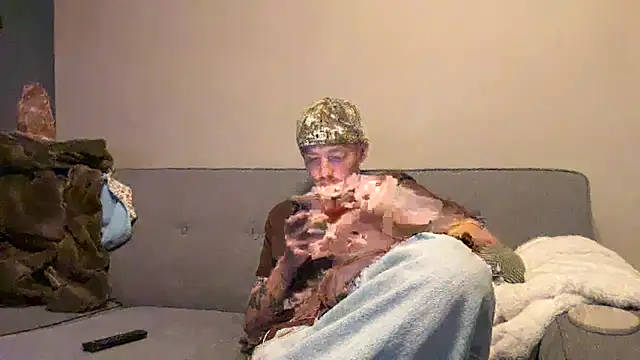 Snapshot of younghungginger chatting on November 17, 11:42 pm younghungginger online show from November 17, 11:42 pm