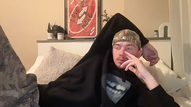 Snapshot of younghungginger chatting on January 24, 2:07 am younghungginger online show from January 24, 2:07 am