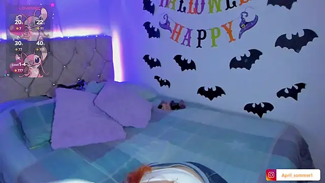 April sommer1 online show from October 31, 7:10 pm