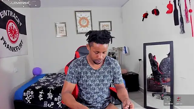 AlejoKhalifa  online show from October 28, 9:08 am