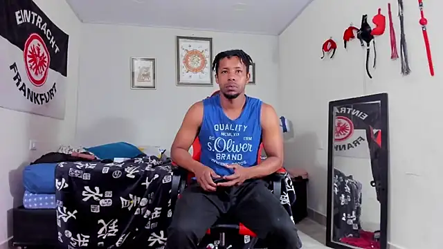 AlejoKhalifa  online show from December 1, 10:38 am