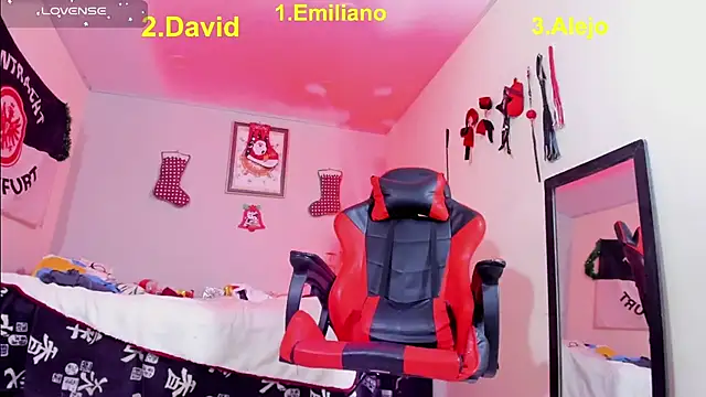 AlejoKhalifa  online show from December 20, 7:28 pm