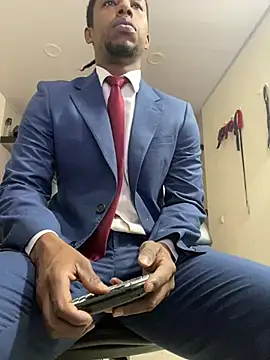 Snapshot of AlejoKhalifa_ chatting on July 12, 7:42 am AlejoKhalifa online show from July 12, 7:42 am
