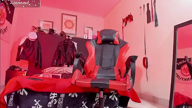 AlejoKhalifa  online show from February 19, 4:37 pm