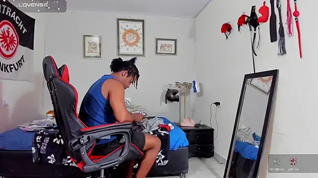 AlejoKhalifa  online show from November 18, 2:16 am