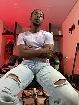 Snapshot of AlejoKhalifa_ chatting on July 3, 5:30 pm AlejoKhalifa online show from July 3, 5:30 pm