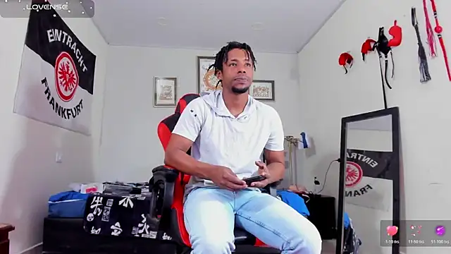 AlejoKhalifa  online show from November 22, 11:58 pm