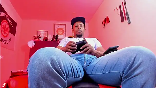 AlejoKhalifa  online show from February 3, 12:21 am