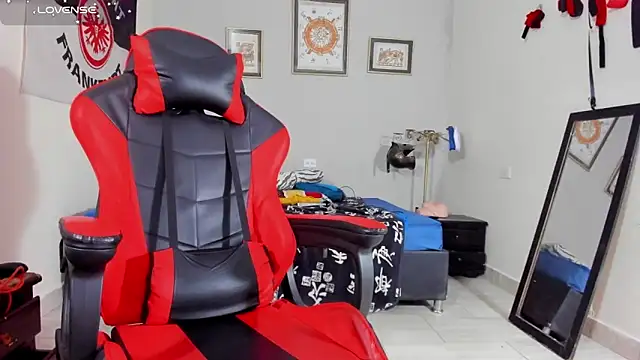 AlejoKhalifa  online show from October 29, 12:09 am