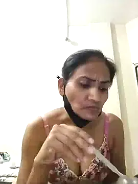 sunita6009 online show from June 30, 3:01 pm