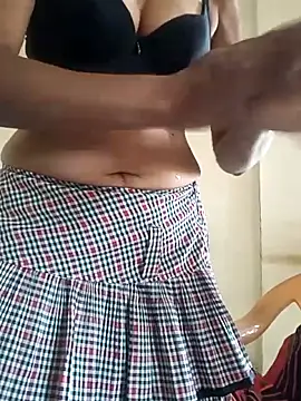 sunita6009 online show from April 7, 8:27 am