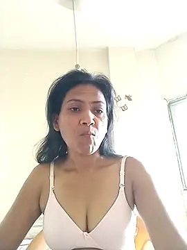 sunita6009 online show from June 16, 2:44 am