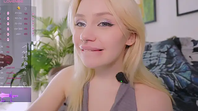 Snapshot of Meukotis chatting on September 27, 10:43 am Meukotis online show from September 27, 10:43 am