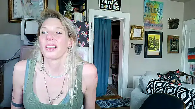 Glamazonx online show from March 28, 9:27 pm