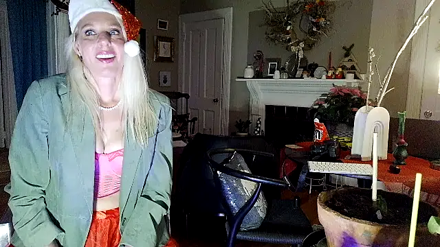 Glamazonx online show from December 20, 7:22 am