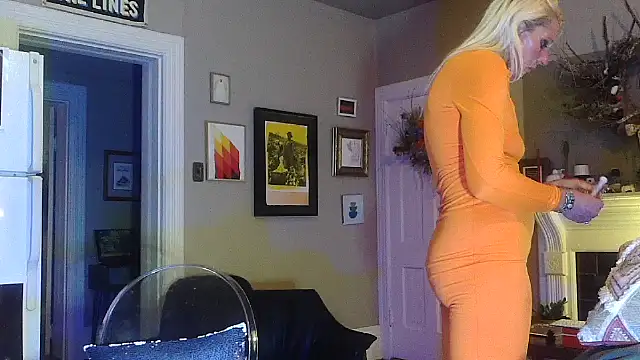 Glamazonx online show from November 4, 2:04 am