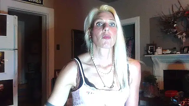 Glamazonx online show from November 2, 5:01 am