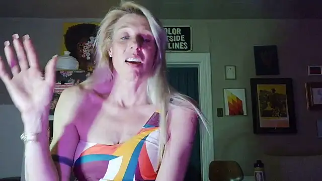 Glamazonx online show from February 3, 2:43 am