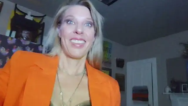 Glamazonx online show from April 3, 2:51 am