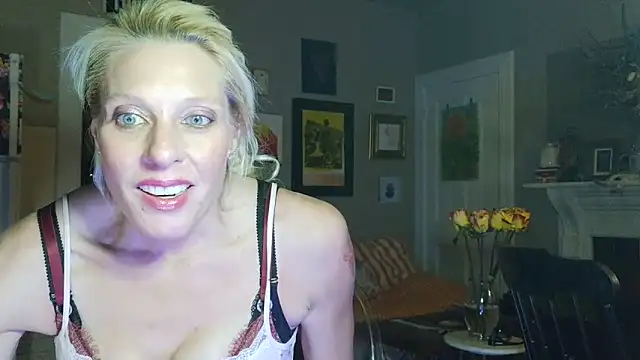 Glamazonx online show from January 6, 12:47 am