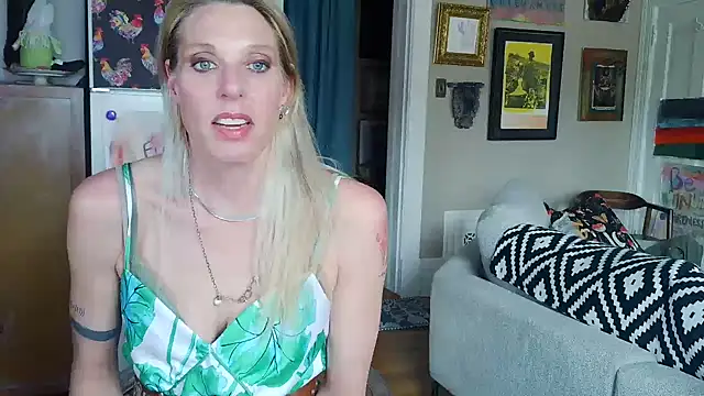 Glamazonx online show from March 29, 9:38 pm