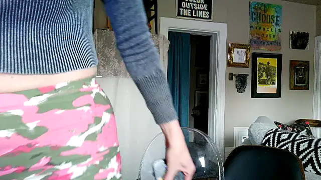 Glamazonx online show from April 7, 10:22 pm