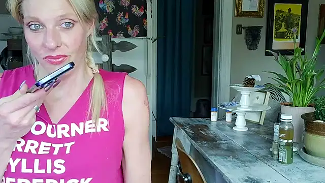 Glamazonx online show from May 14, 10:18 pm