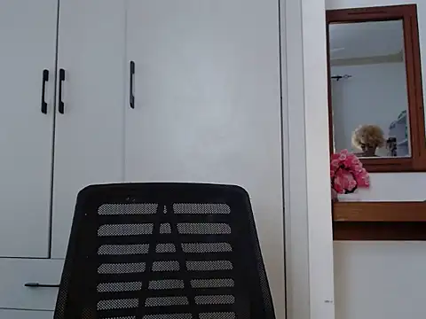 queencydoll online show from February 23, 6:47 am