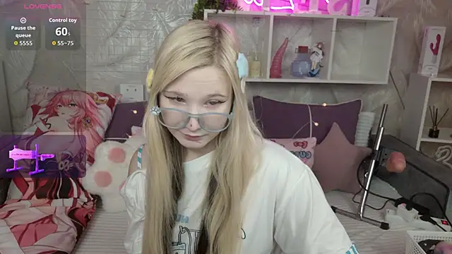 MeowkaKitty online show from November 11, 2:17 am