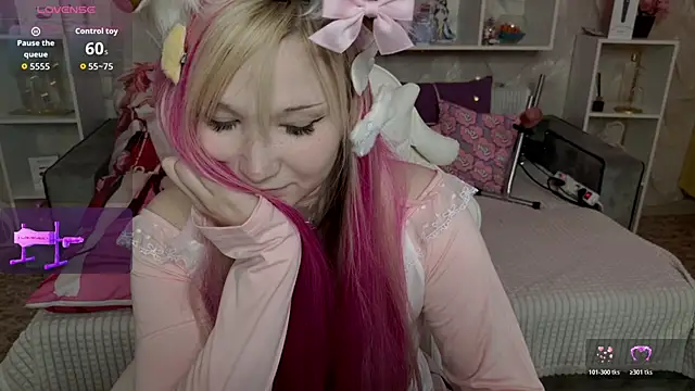 MeowkaKitty online show from April 5, 2:18 am