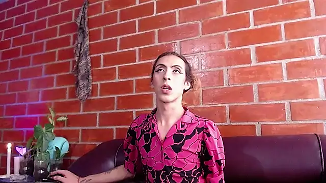 Trix fiore oficial online show from April 5, 9:10 pm