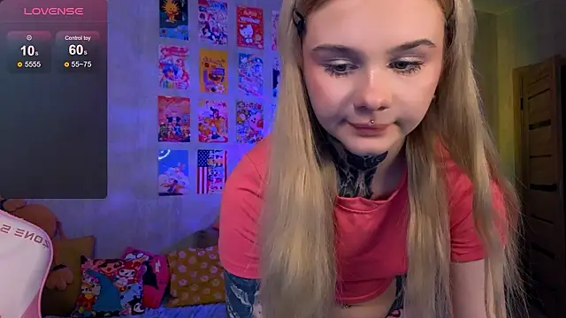 Britney Lynch online show from February 12, 8:08 pm