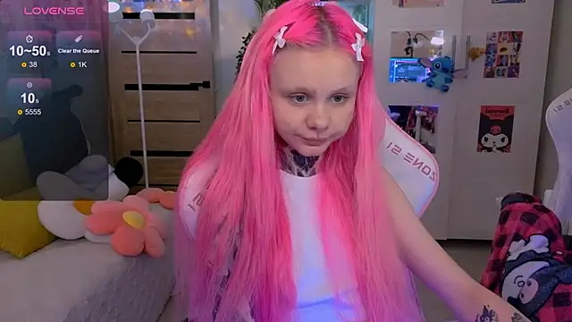 Britney Lynch online show from October 26, 12:38 pm