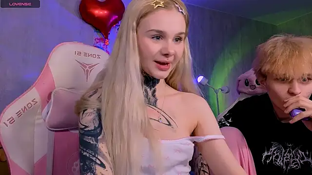 Britney Lynch online show from February 20, 7:05 pm