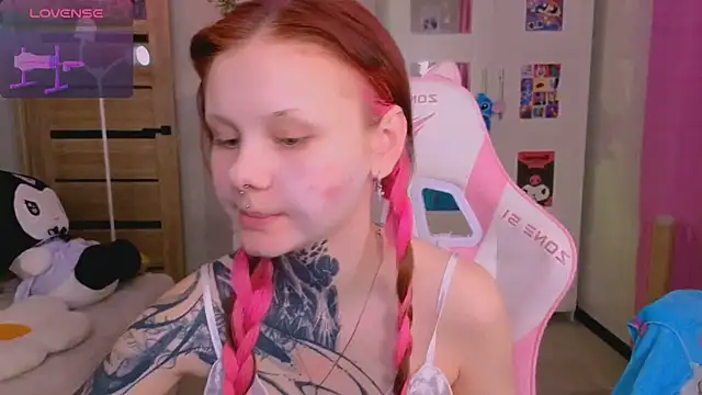 Britney Lynch online show from November 6, 10:14 pm