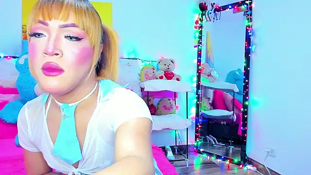 Candy Candy   online show from May 12, 11:22 pm