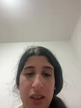 lylyacachonda online show from May 14, 12:46 pm