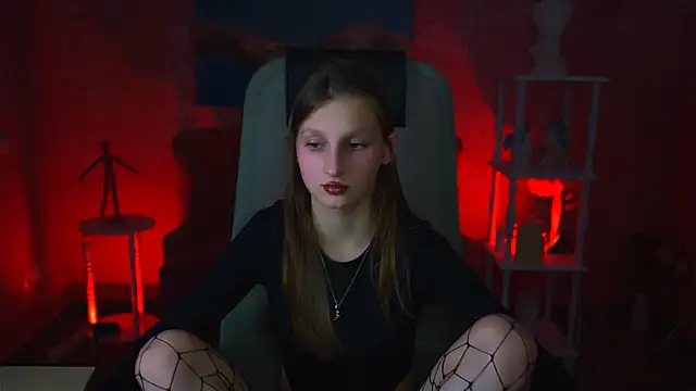 Snapshot of EllaHorton chatting on January 30, 6:54 pm EllaHorton online show from January 30, 6:54 pm