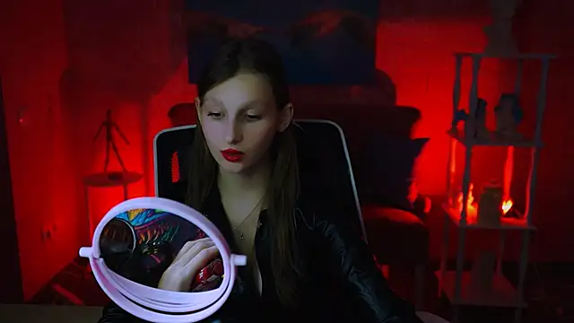 Snapshot of EllaHorton chatting on February 22, 12:51 pm EllaHorton online show from February 22, 12:51 pm