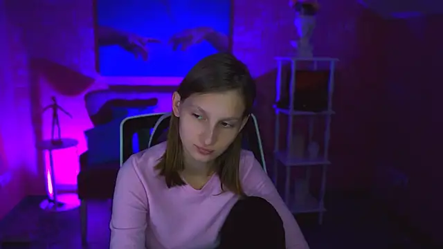 EllaHorton online show from November 10, 8:30 am