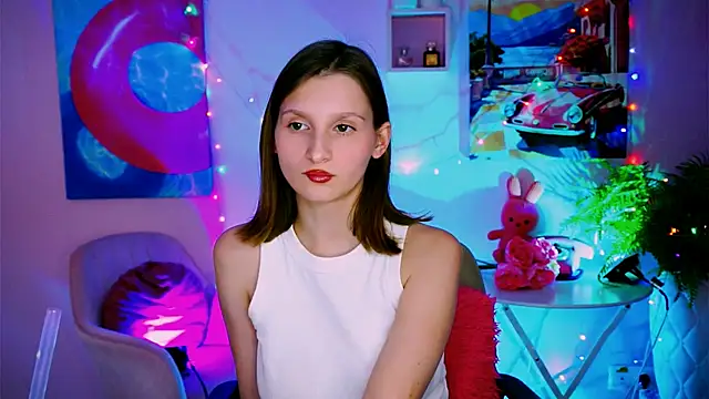 EllaHorton online show from April 23, 1:46 pm
